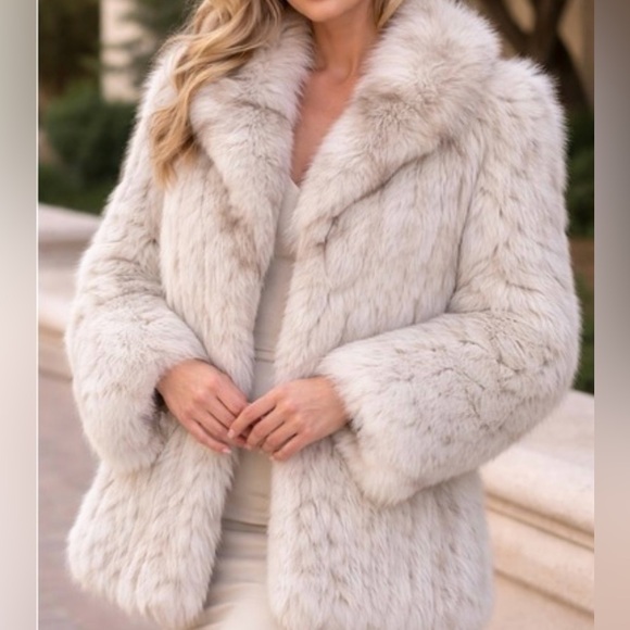 Saga Blue Fox Fur Coat - Picture 11 of 11